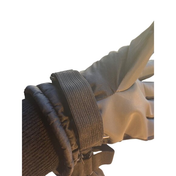 Firm Grip Insulated Winter Gloves With 3M Thinsulate Technology For Cold Weather - Picture 3 of 7